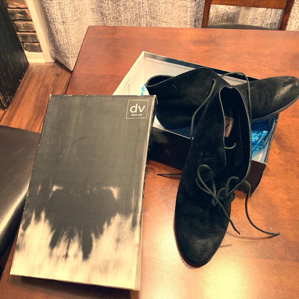 Dolce Vita BRAND NEW Distressed Suede Booties